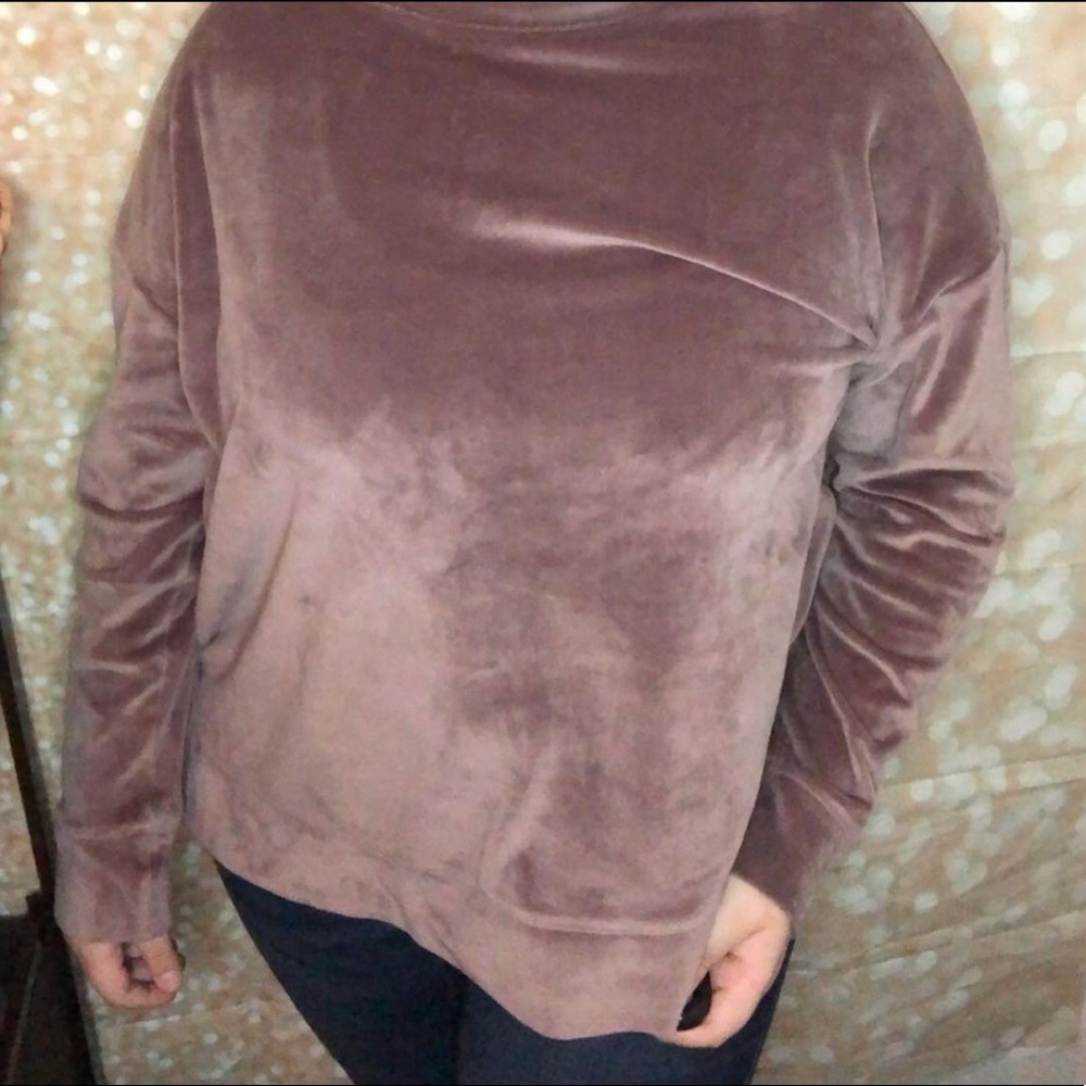 Crew neck (I believe)